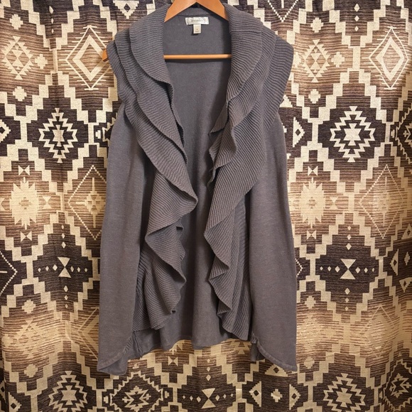 dressbarn Jackets & Blazers - Dressbarn Gray Ruffle Vest Size Medium, Cotton Blend